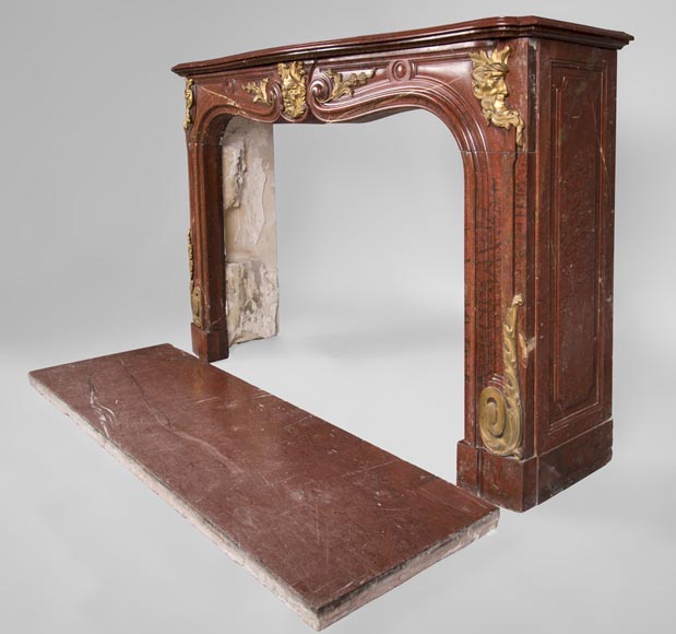 Cheminée ancienne d'époque Napoléon III en marbre Rouge Antique et ornements de bronze doré-8