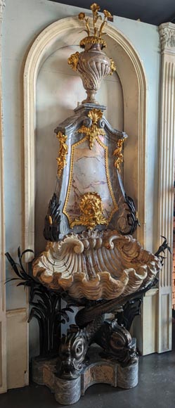 Exceptionnelle fontaine de style Régence en marbres et bronze-1