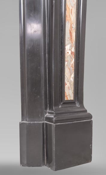 Cheminée ancienne de style Napoléon III, en marbre Noir  de Belgique et incrustations de marbre Sarrancolin-7