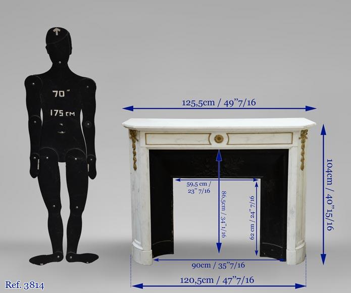 Cheminée ancienne de style Louis XVI, en marbre de Carrare et ornements de bronze doré-9