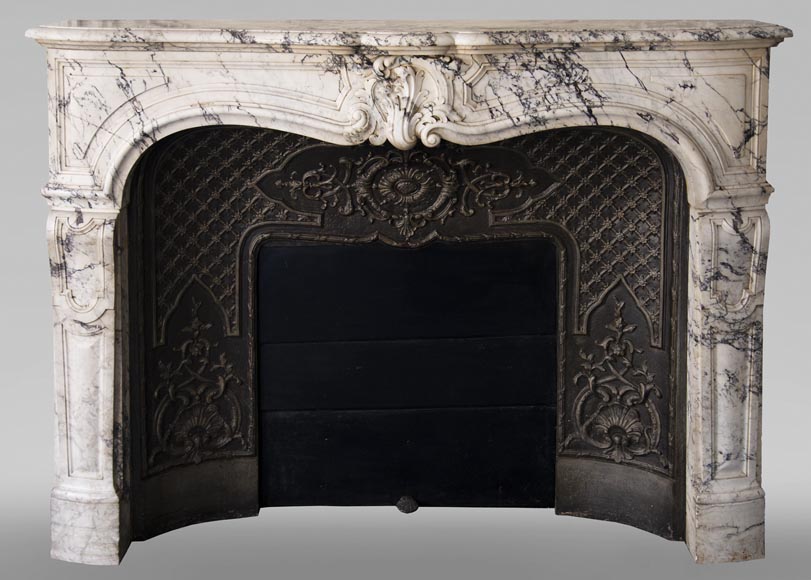 Cheminée ancienne de style Louis XV en marbre Brèche de Serravezza-0