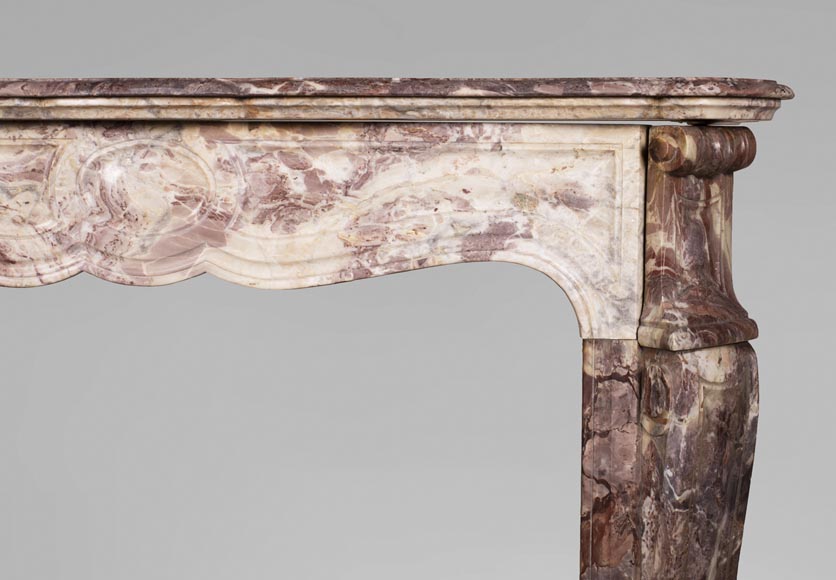 Cheminée ancienne de style Louis XV, modèle Pompadour en marbre Fleur de Pêcher-6