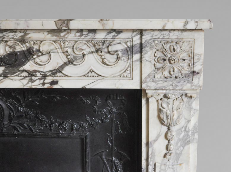 Cheminée ancienne de style Louis XVI, en marbre Brèche Violette-8