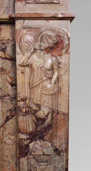 Cheminée ancienne de style néo-classique, en marbre Sarrancolin richement sculpté sur le thème des arts-12