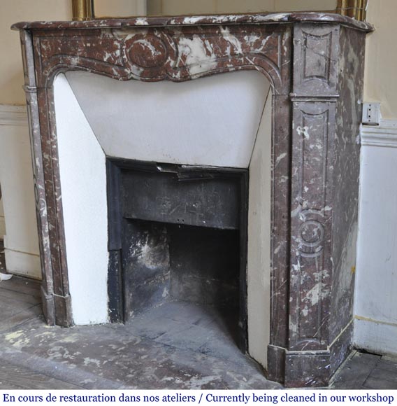 Cheminée ancienne de style Louis XV en marbre Rouge du Nord-5