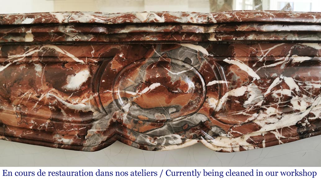Cheminée ancienne de style Louis XV, Pompadour en marbre Rouge Royal-1