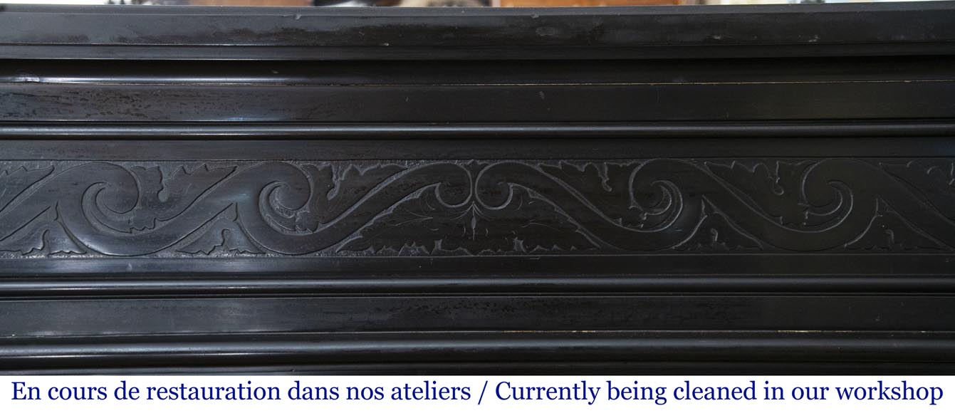 Cheminée ancienne de style Louis XVI en marbre Noir Fin de Belgique-1
