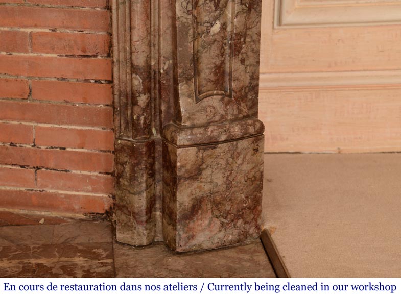 Cheminée ancienne de style Régence richement sculptée, en marbre Escalette-11