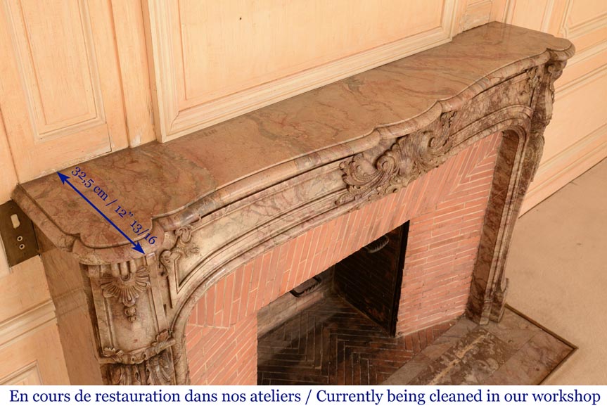 Cheminée ancienne de style Régence richement sculptée, en marbre Escalette-12