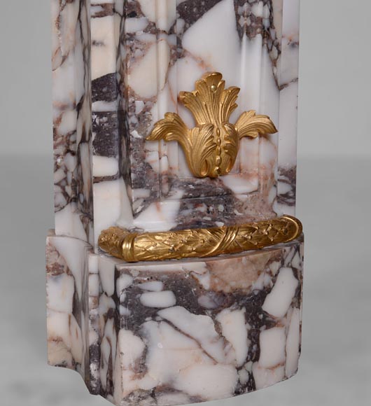 Cheminée de style Louis XV en marbre brèche de Seravezza et bronzes dorés-9