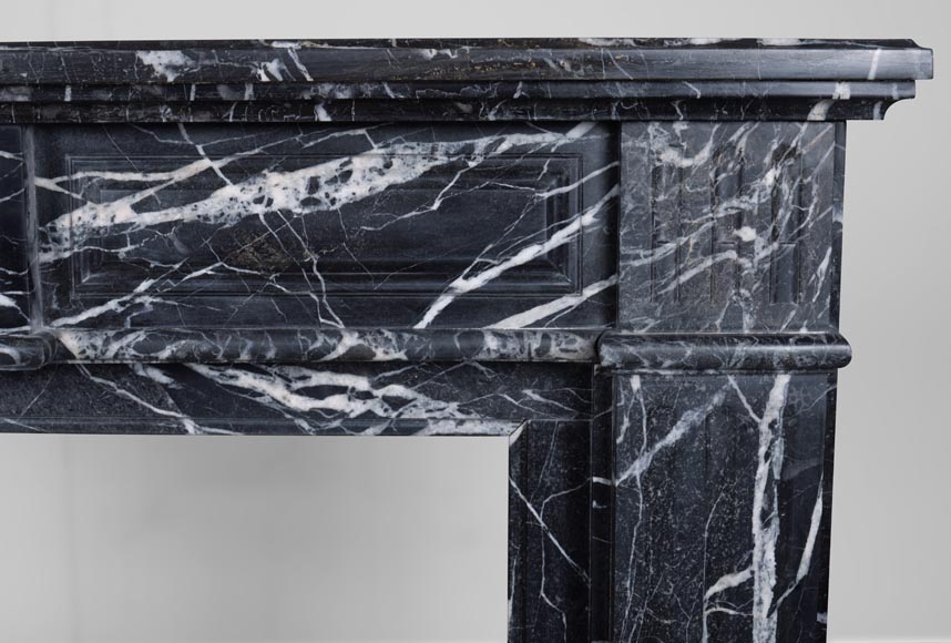 Cheminée de style Louis XVI en marbre noir Marquina-7