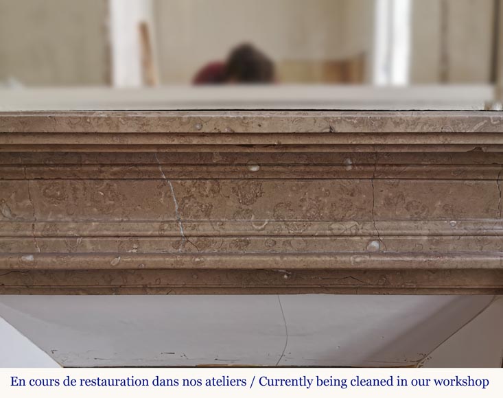 Cheminée ancienne de style Louis XVI en marbre