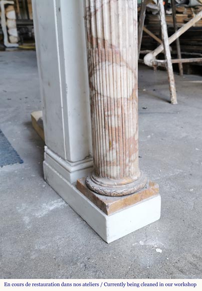 Très belle cheminée d'époque Louis XVI à colonnes détachées-2