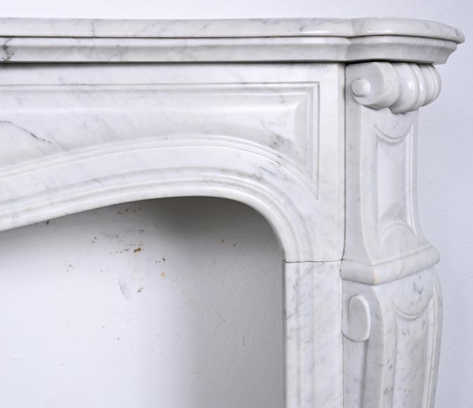 Grande cheminée de style Louis XV modèle Pompadour, en marbre de Carrare Grande cheminée de style Louis XV modèle Pompadour, en marbre de Carrare-6
