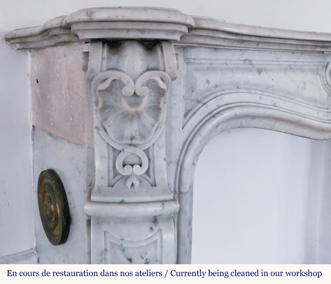 Belle cheminée de style Louis XV en marbre de Carrare-4