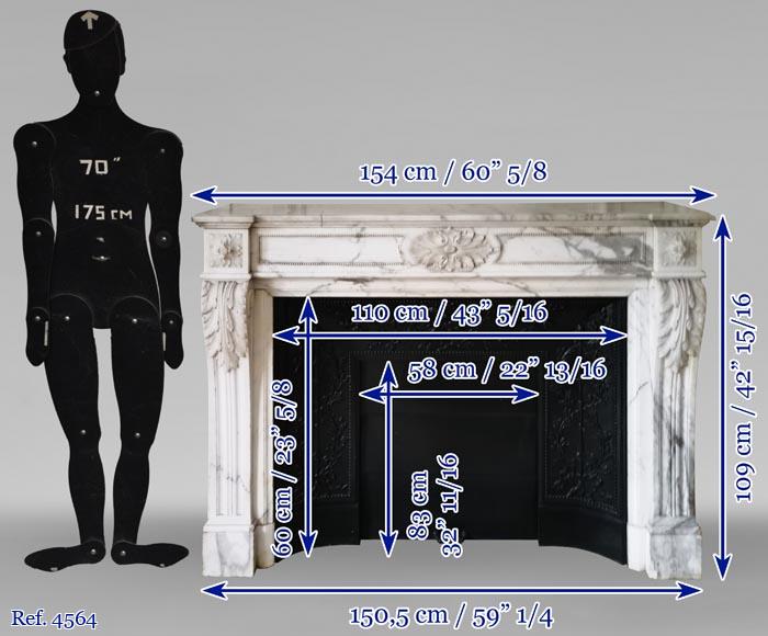 Cheminée de style Louis XVI en marbre Arabescato à décor d'acanthe -10