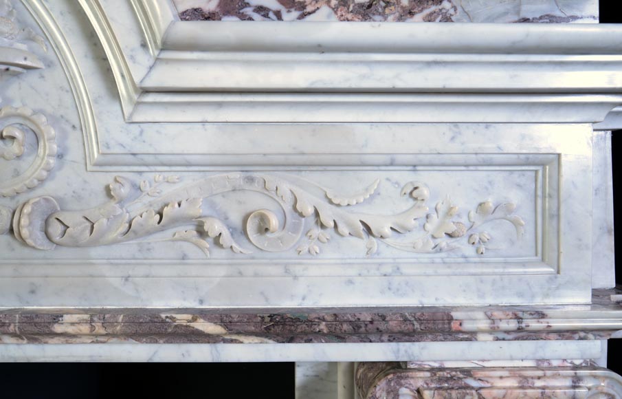 Importante cheminée de style Néo-Renaissance en marbre de Carrare, Fleur de Pêcher et Rouge Griotte-11