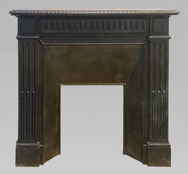 Petite cheminée de style Louis XVI en fonte-0