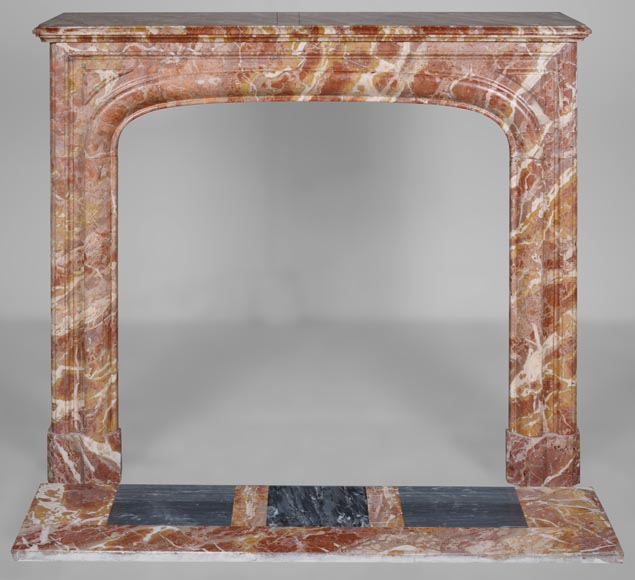 Cheminée de style Louis XIV en marbre jaspé rouge-0
