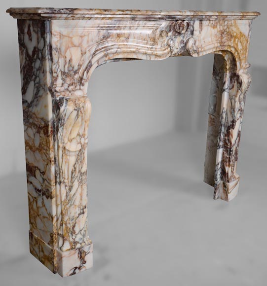 Cheminée de style Louis XV en marbre Escalettes Alpha-3