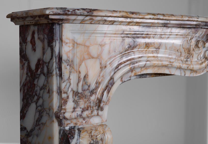 Cheminée de style Louis XV en marbre Escalettes Alpha-4