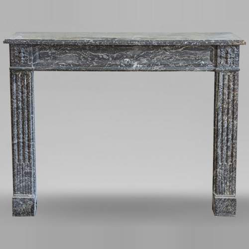 Cheminée d'époque Louis XVI en marbre Gris Sainte Anne