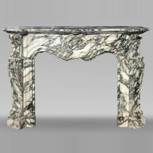 Cheminée style Louis XV moderne en marbre veiné vert