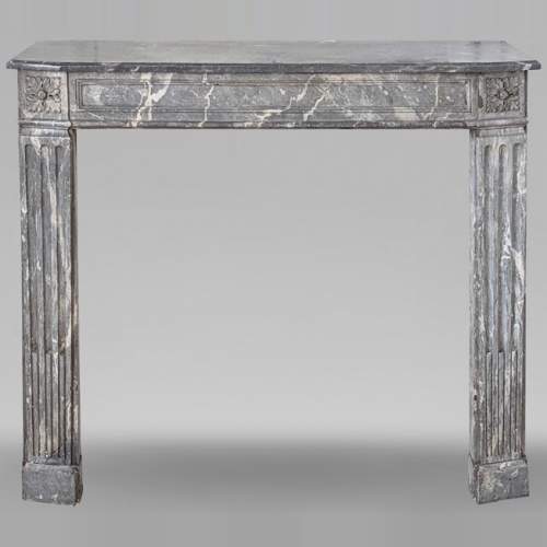 Cheminée d'époque Louis XVI en marbre Gris des Ardennes