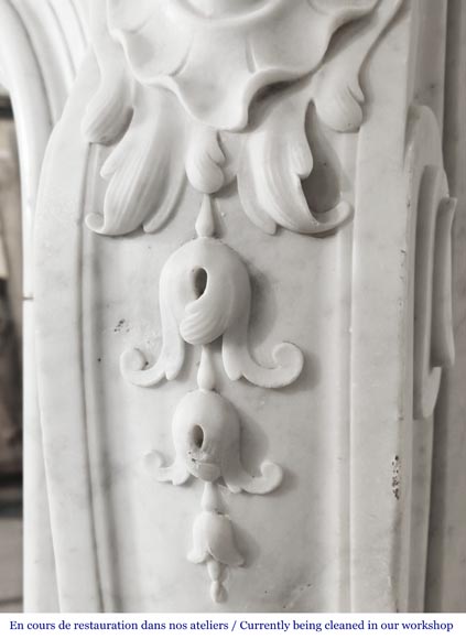 Importante cheminée de style Régence en marbre de Carrare-9