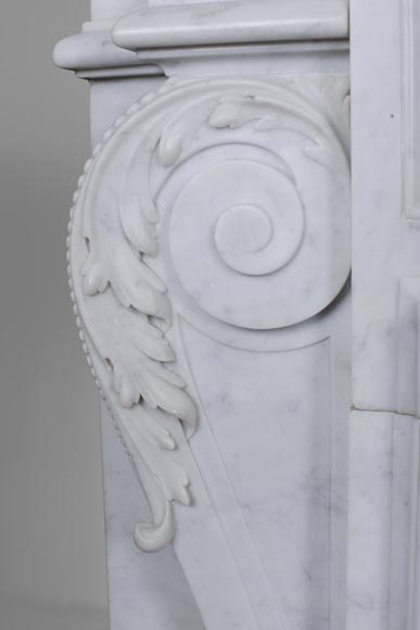 Cheminée de style Napoléon III en marbre de Carrare-6