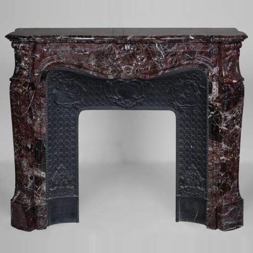 Cheminée de style Louis XV en marbre Levanto Rouge