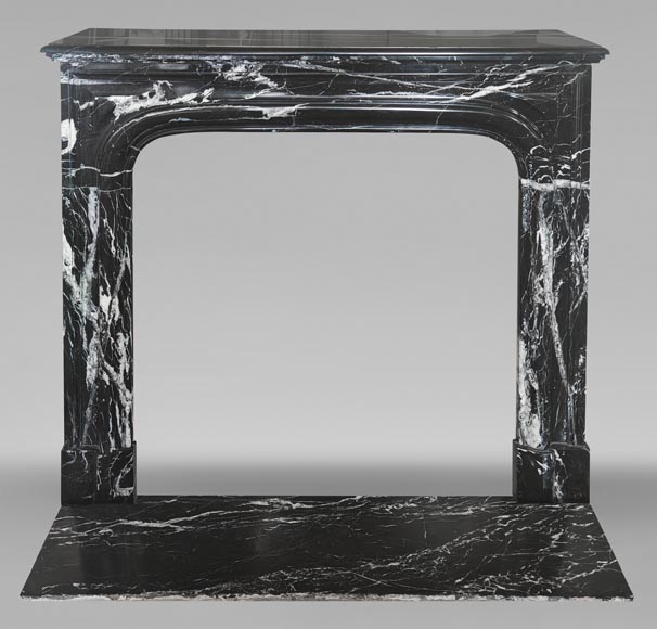 Cheminée boudin de style Louis XIV en marbre noir marquina-0