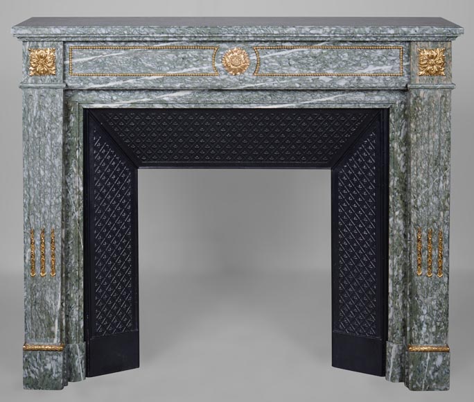 Cheminée de style Louis XVI en marbre vert d’Estours-0