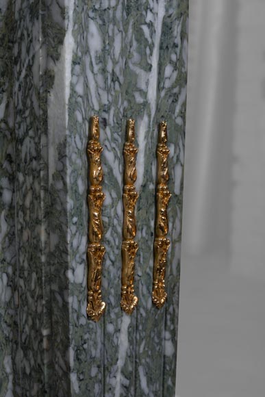 Cheminée de style Louis XVI en marbre vert d’Estours aux bronzes dorés-7
