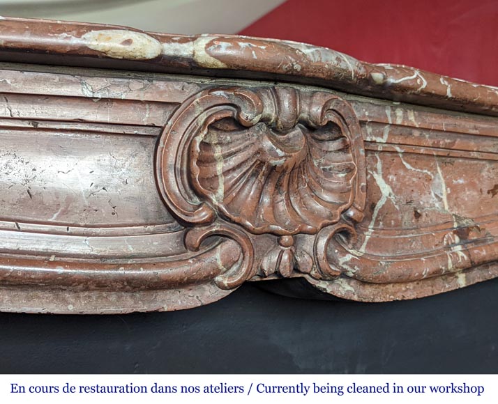 Cheminée d'époque Louis XV en marbre Rouge du Nord-2