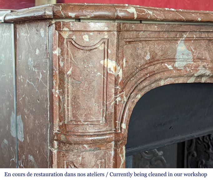 Cheminée d'époque Louis XV en marbre Rouge du Nord-4