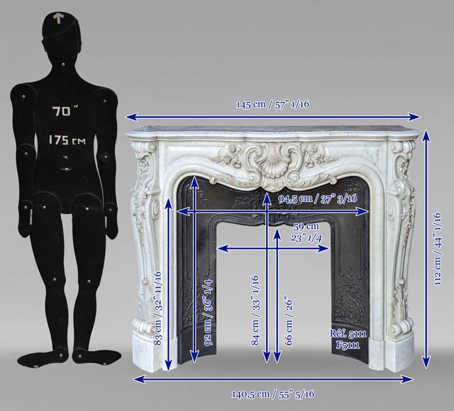 Cheminée de style Louis XV au décors fleuri sculpté en marbre de Carrare-15