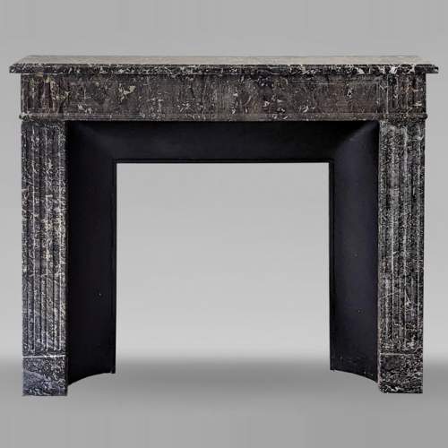 Cheminée d'époque Louis XVI en marbre Gris Sainte Anne