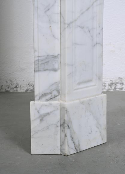 Cheminée de style Louis XV modèle Pompadour en marbre Arabescato-7