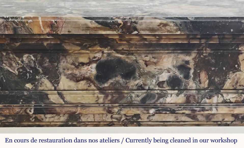Cheminée de style Louis XVI en brèche de Médous-1