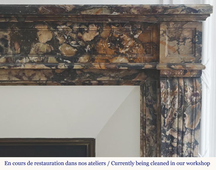 Cheminée de style Louis XVI en brèche de Médous-6