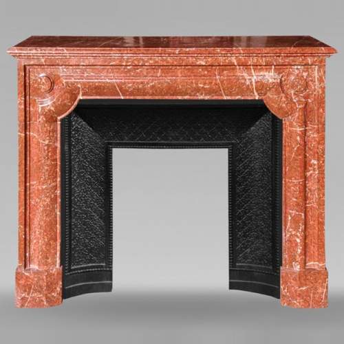 Cheminée de style Louis XIV en marbre Campan rouge