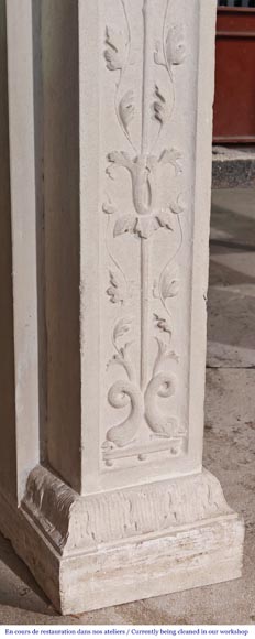 Cheminée de style néo-Renaissance en pierre, à décor végétal-8