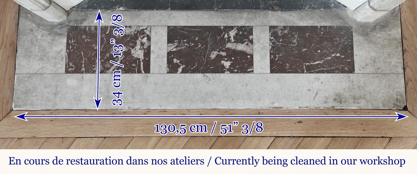 Cheminée Louis XVI aux angle arrondis, en marbre de Carrare-8