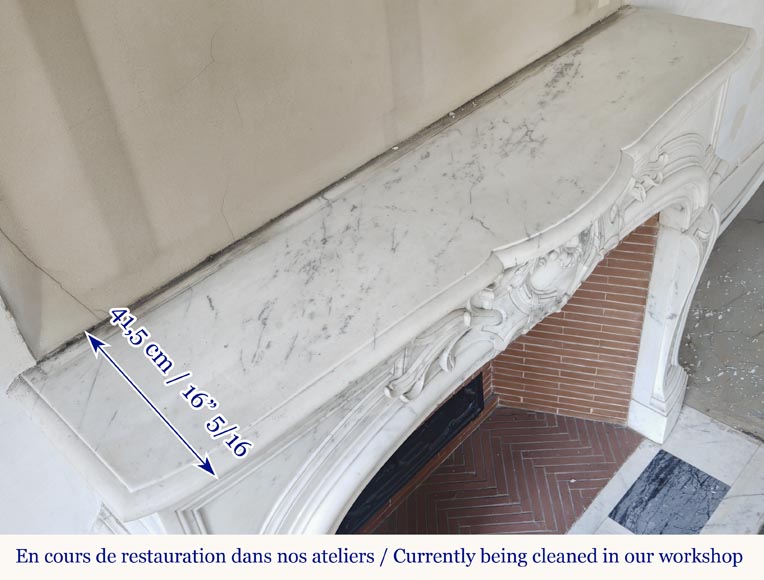 Cheminée de style Régence en marbre demi statuaire Cheminée de style Régence en marbre demi statuaire-12