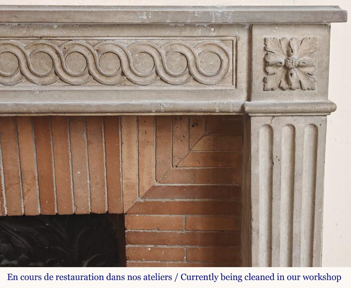 Cheminée Louis XVI d'époque en pierre-7