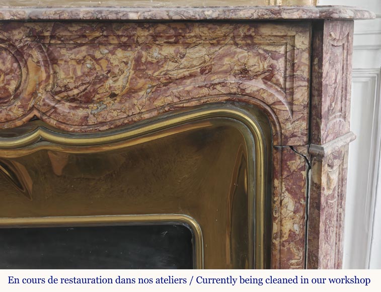 Cheminée de style Louis XV modèle Pompadour, en marbre Brocatelle d'Espagne-6