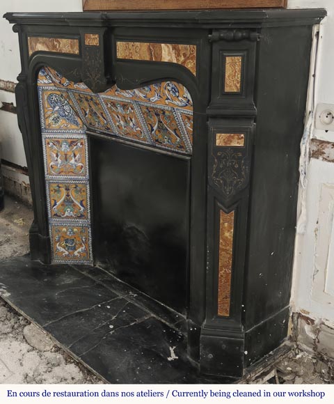 Cheminée de style Napoléon III en marbre noir fin et onyx-6