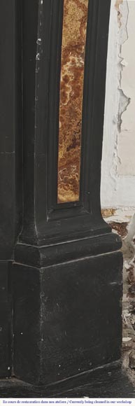 Cheminée de style Napoléon III en marbre noir fin et onyx-8