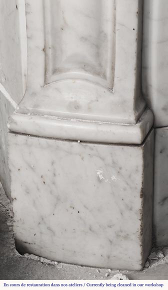 Cheminée de style Louis XV modèle Pompadour, en marbre de Carrare-4